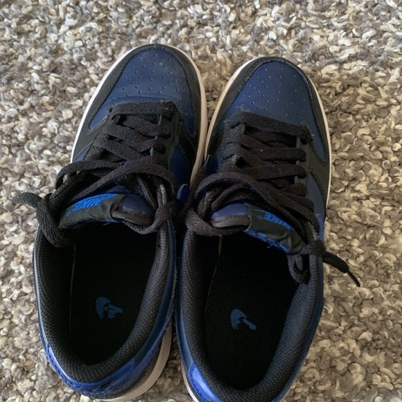 Selling midnight navy blue dunks, size 5y - Picture 2 of 4
